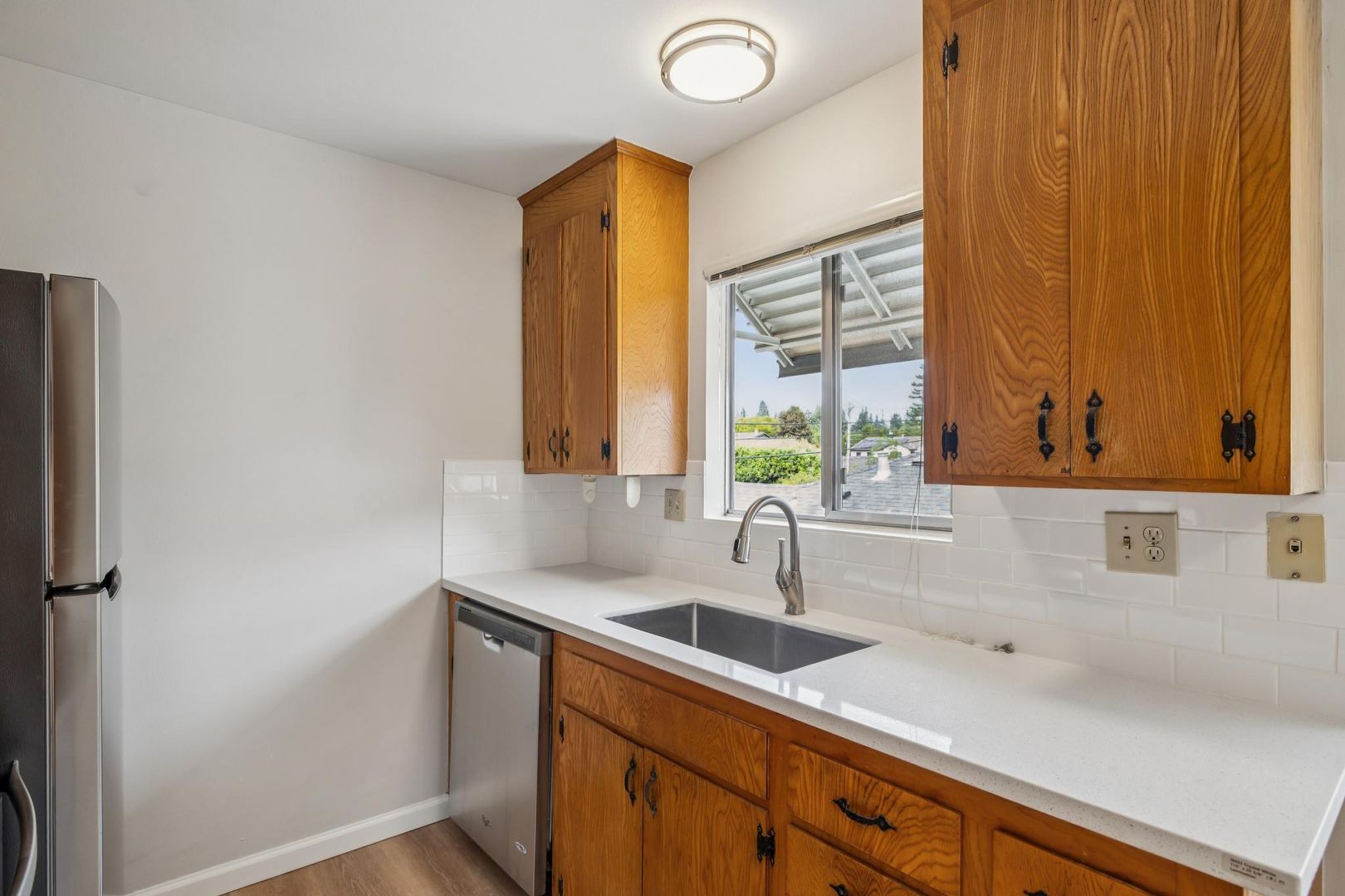Menlo Park Apartment: 854 Fremont Street