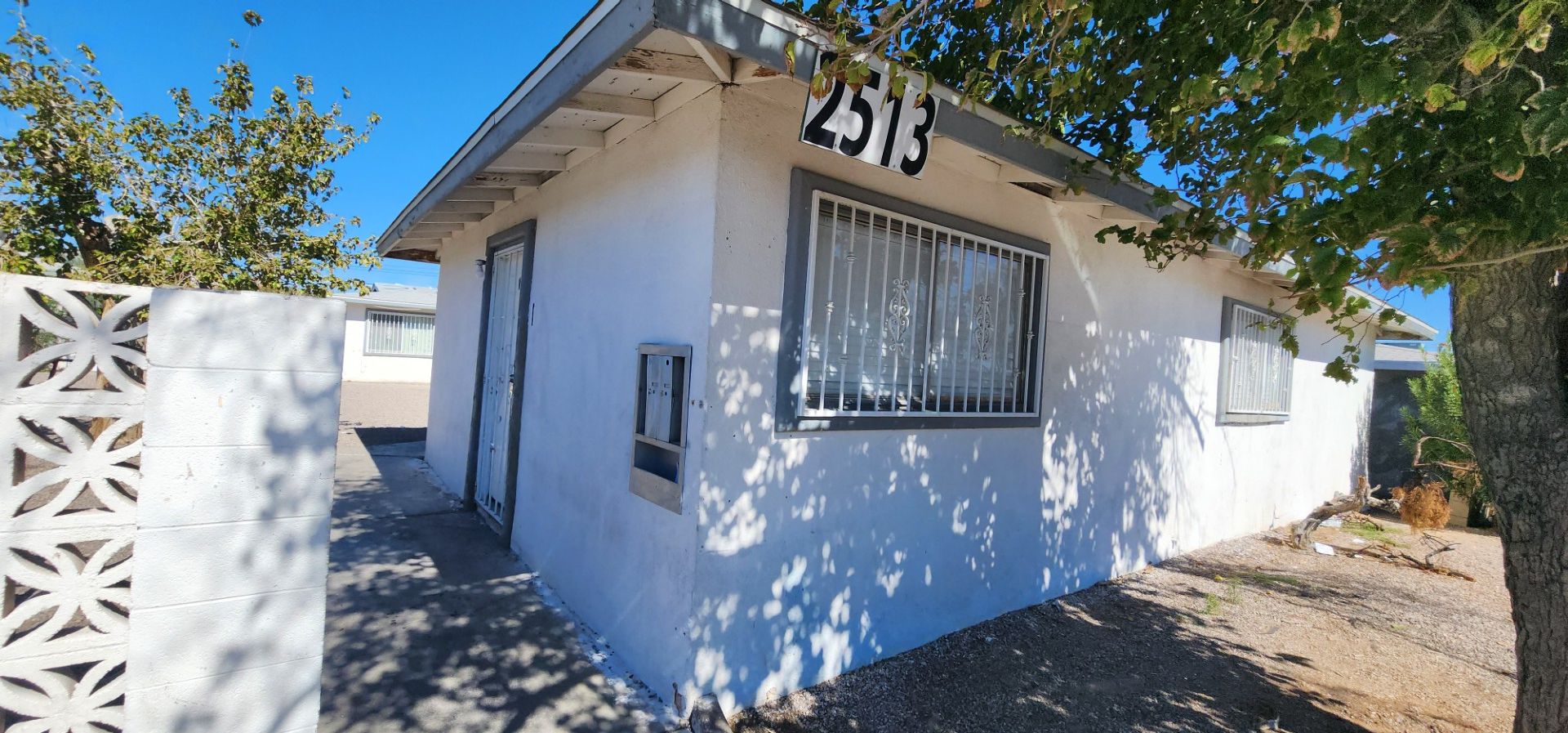 Las Vegas Multiplex: 2513 Cedar Ave