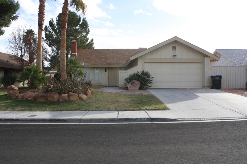 Henderson House: 3119 Blossom Glen Drive