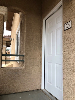 Very Spacious Upstairs Unit in a Gated Community – photo 1