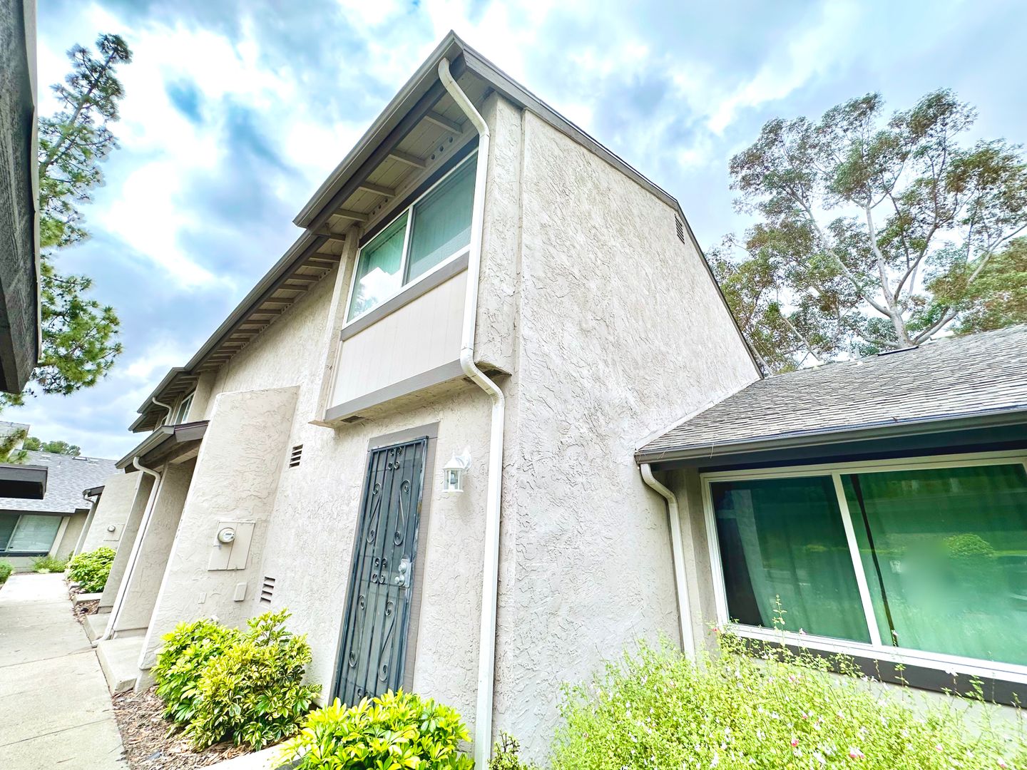 Poway Townhome: 12175 Wilsey Way