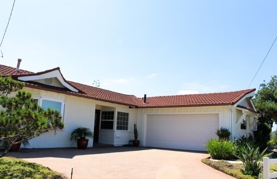 San Diego House: 5854 Mott St