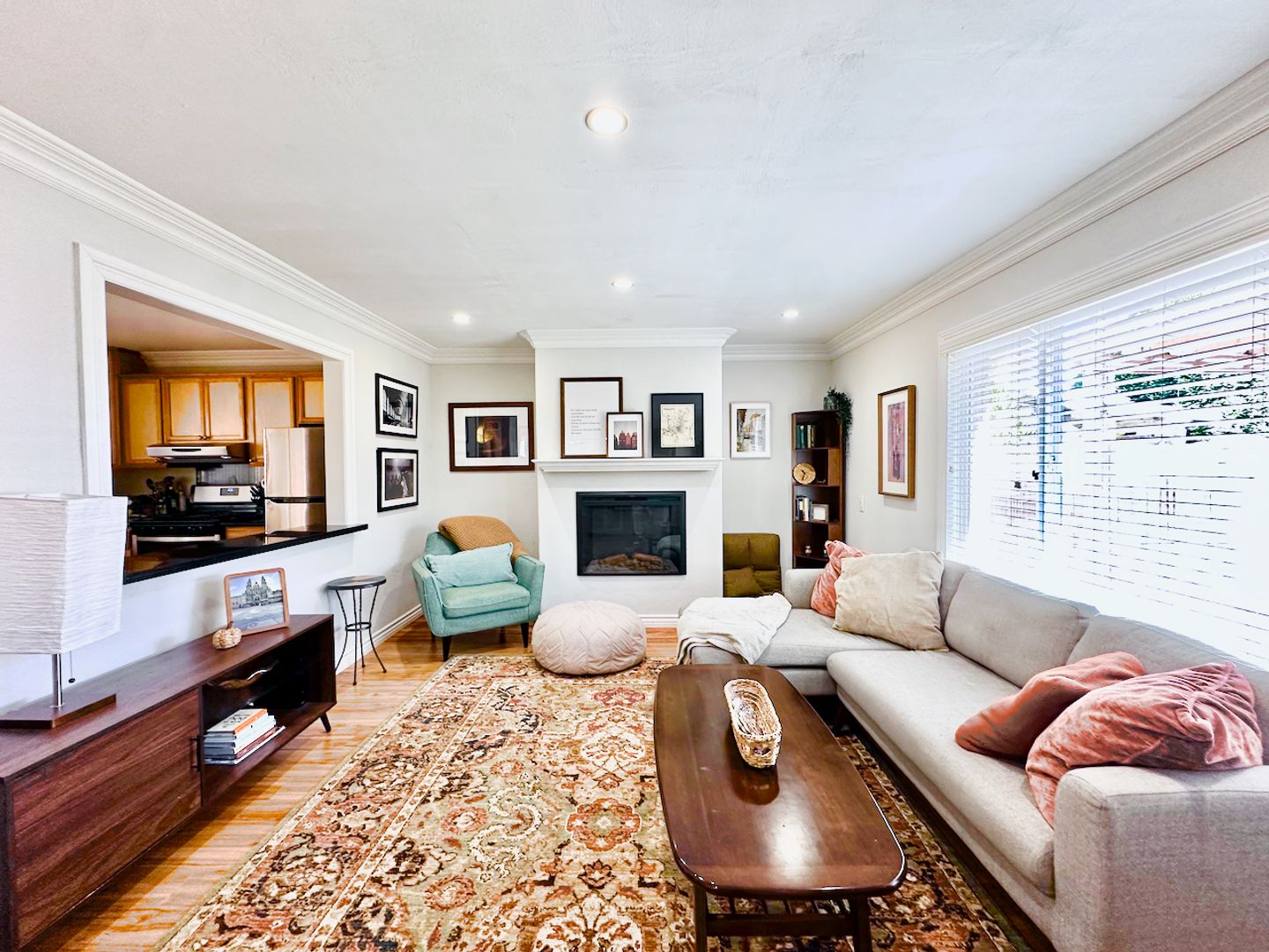 San Diego House: 10216 Empress Ave