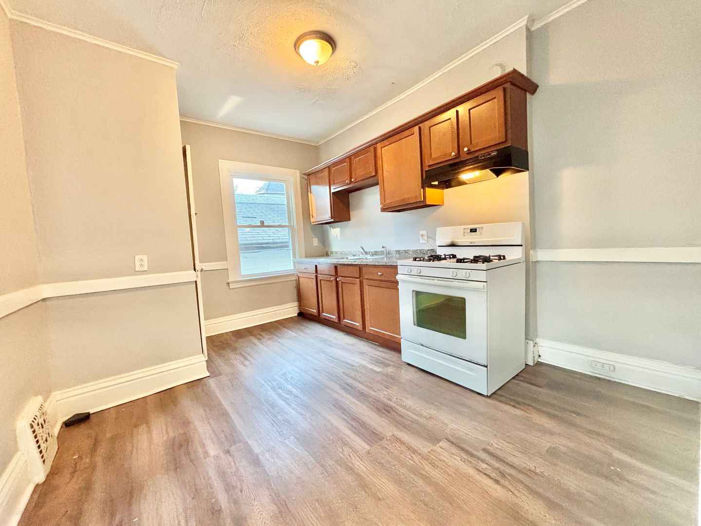 Rochester Apartment: 215-217 Cedarwood Terrace