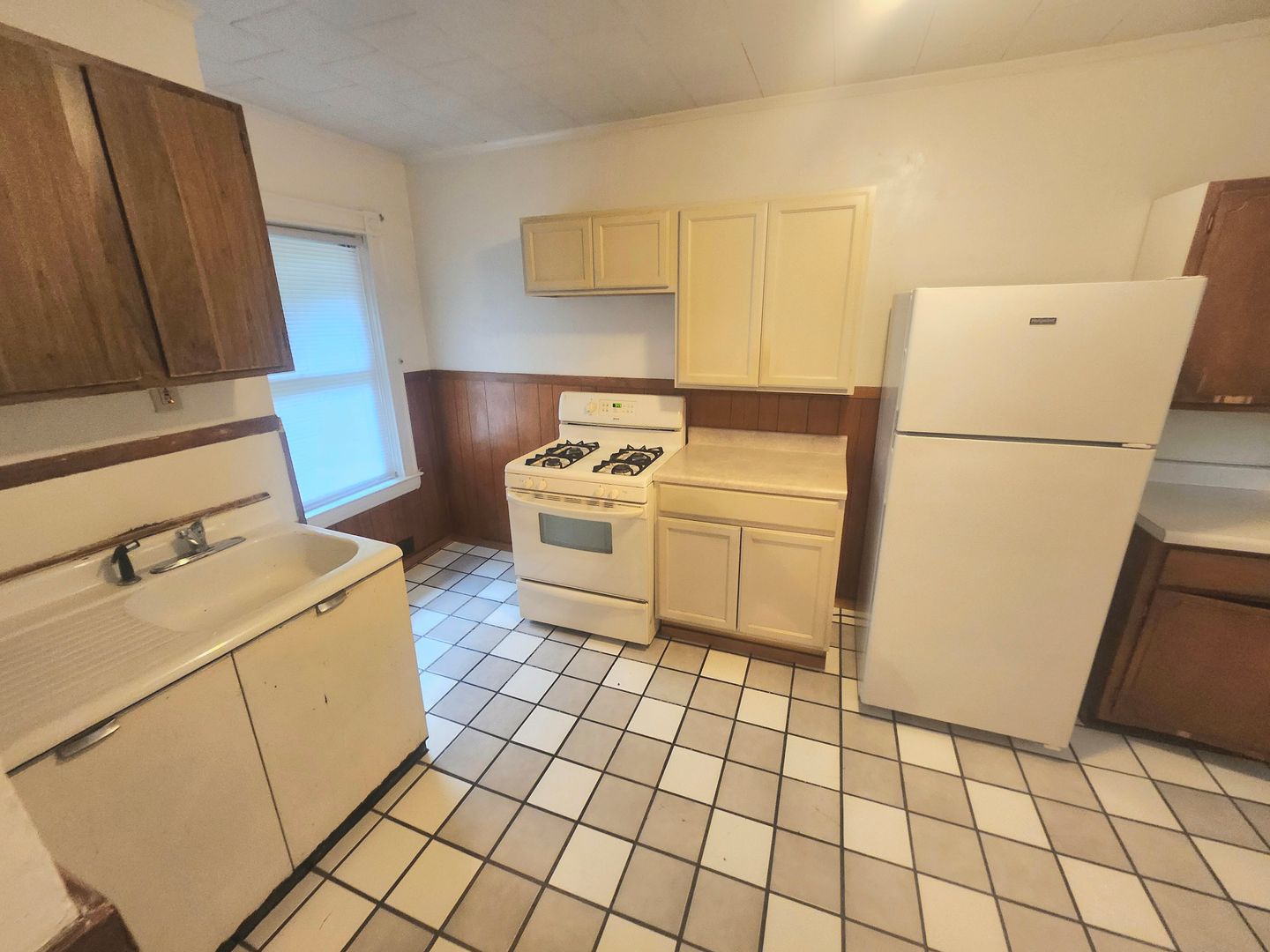 Rochester Apartment: 52 Lorimer Street