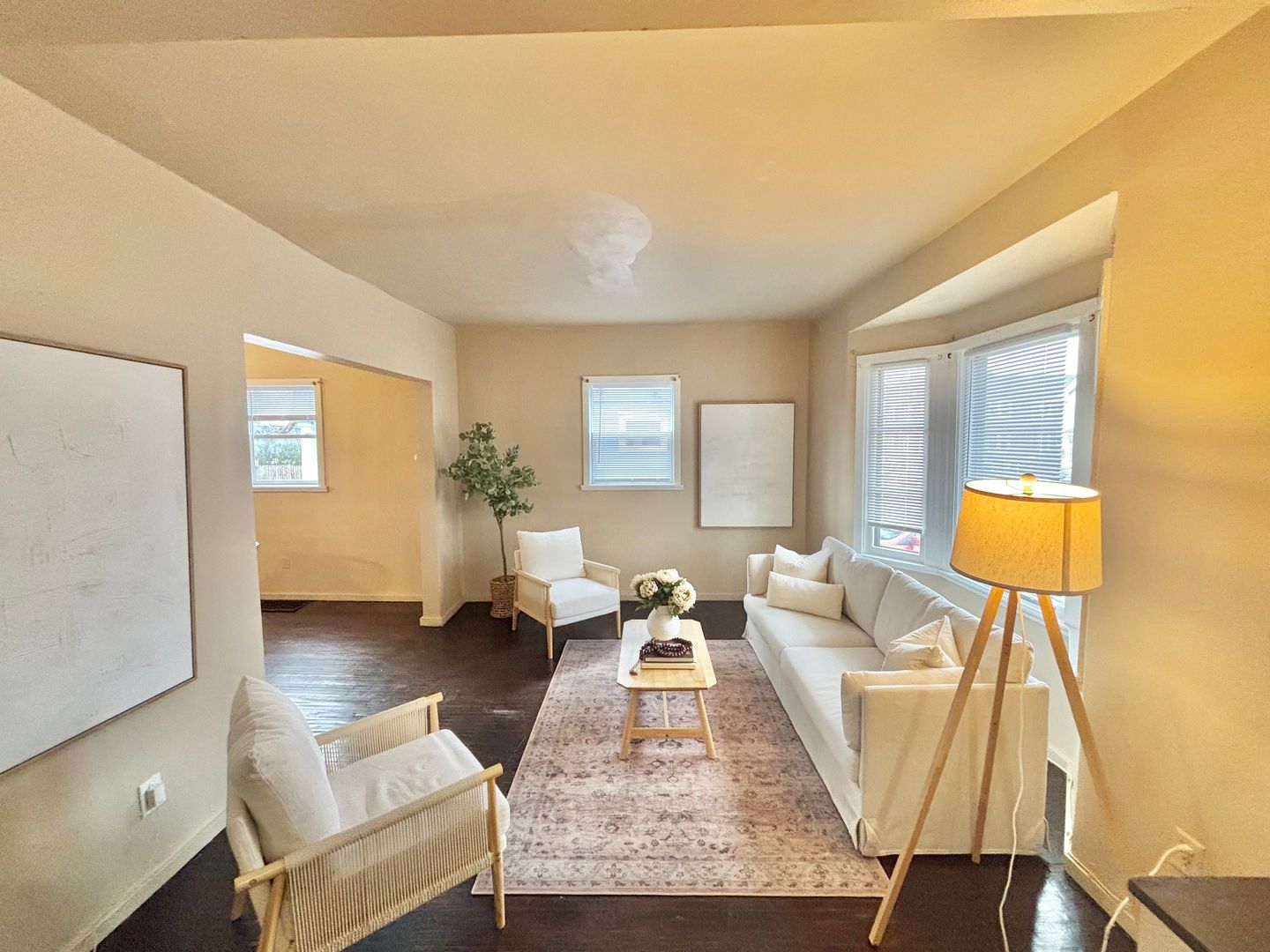 Rochester House: 127 Devonshire Ct