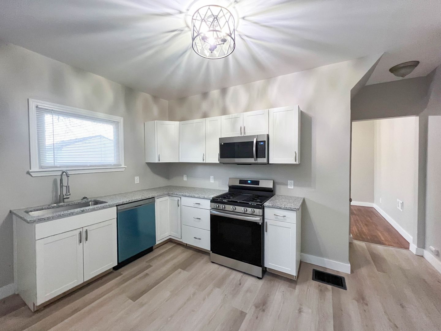 Rochester Apartment: 154-156 Leighton Avenue