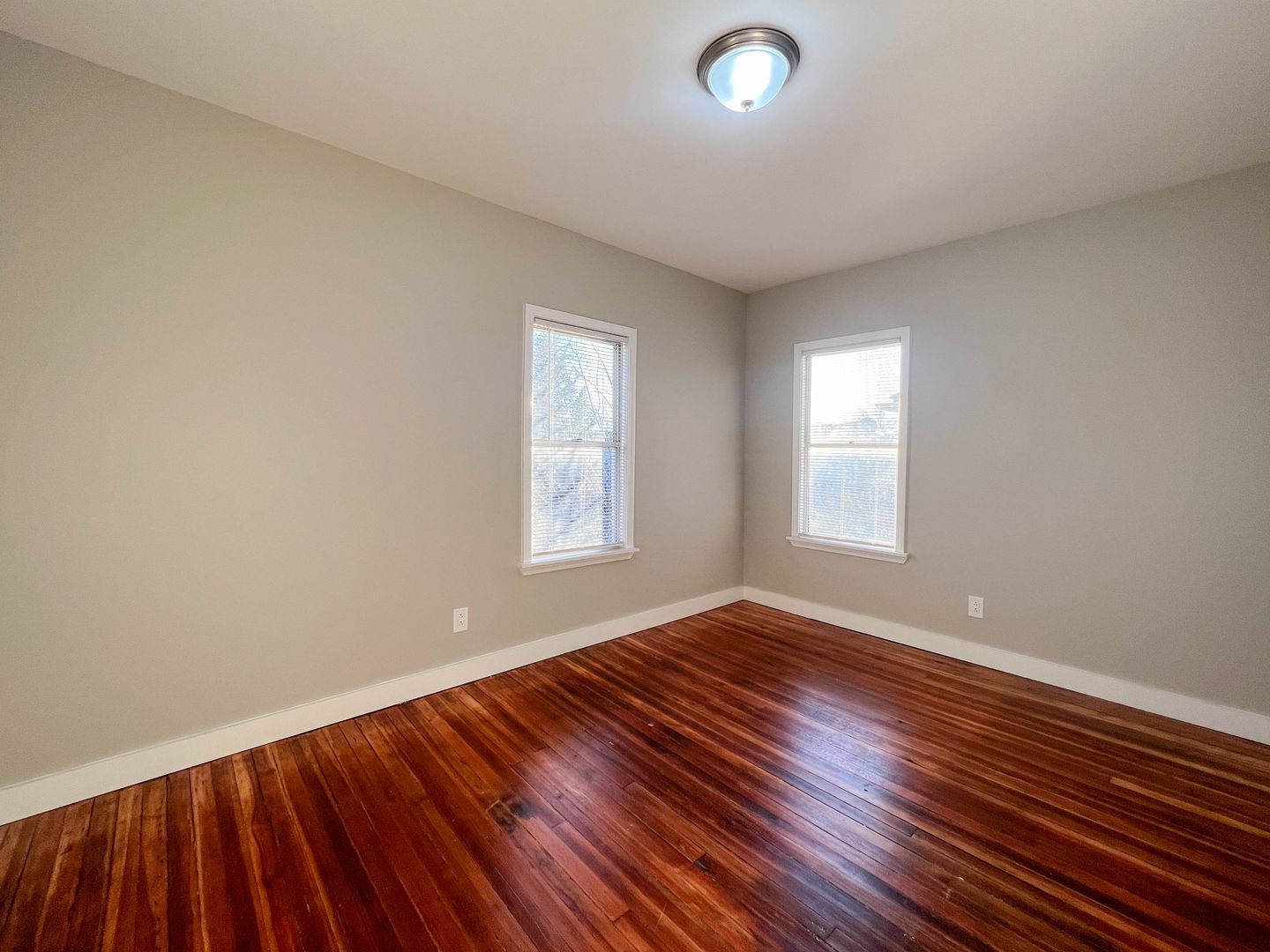 Rochester Apartment: 154-156 Leighton Avenue