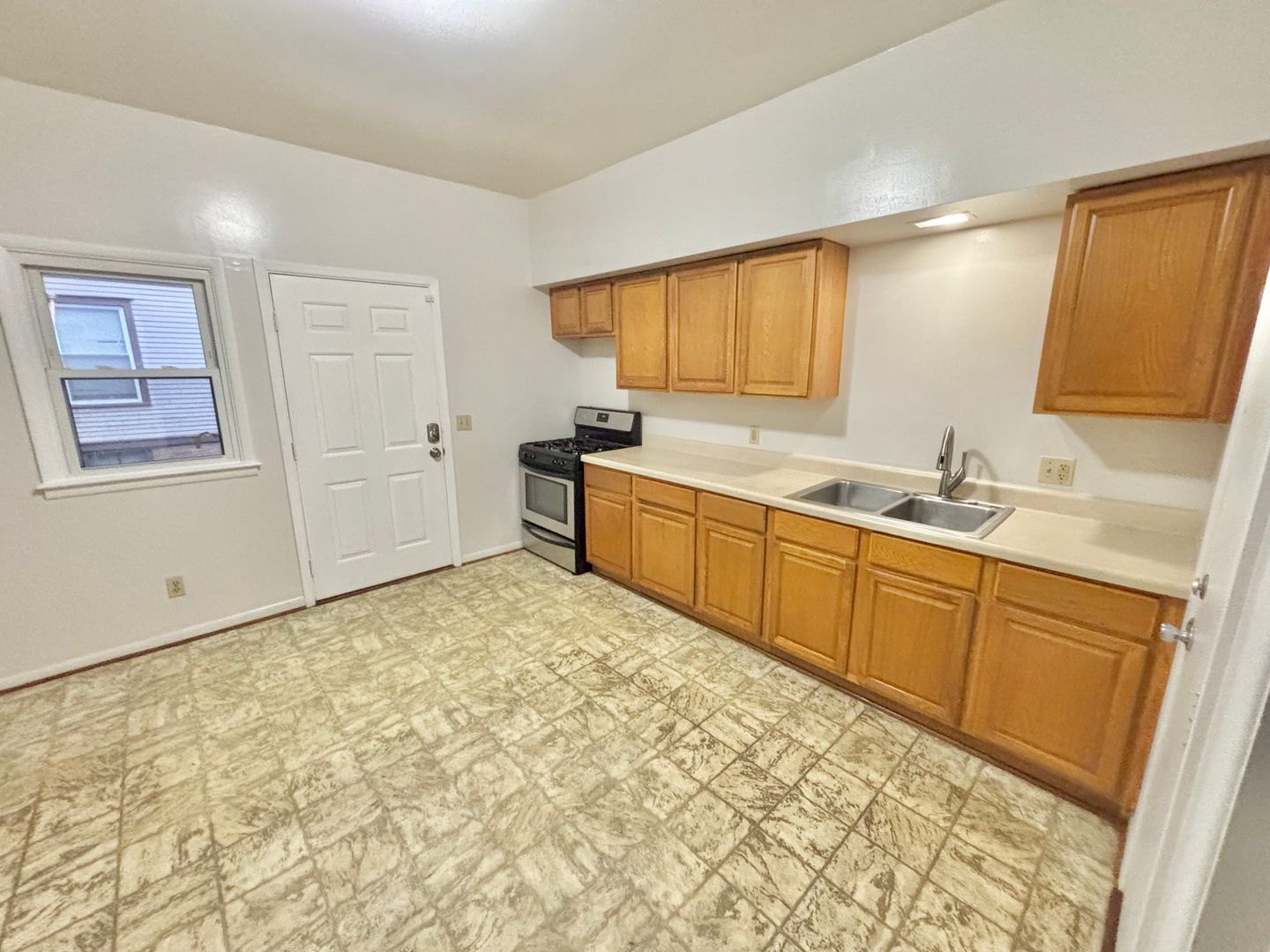 Rochester Apartment: 74-78 Grand Avenue