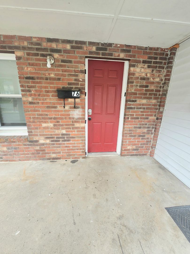 Fairport Apartment: 76-78 High Street