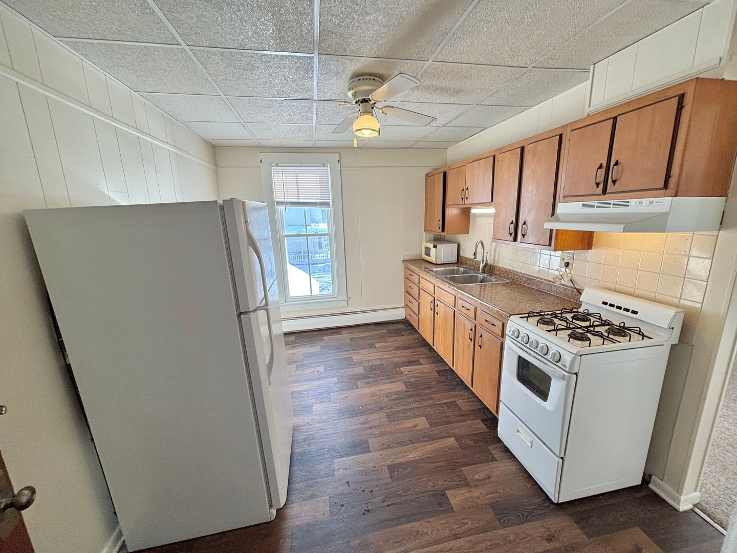 Williamson Apartment: 4172 Lake Road