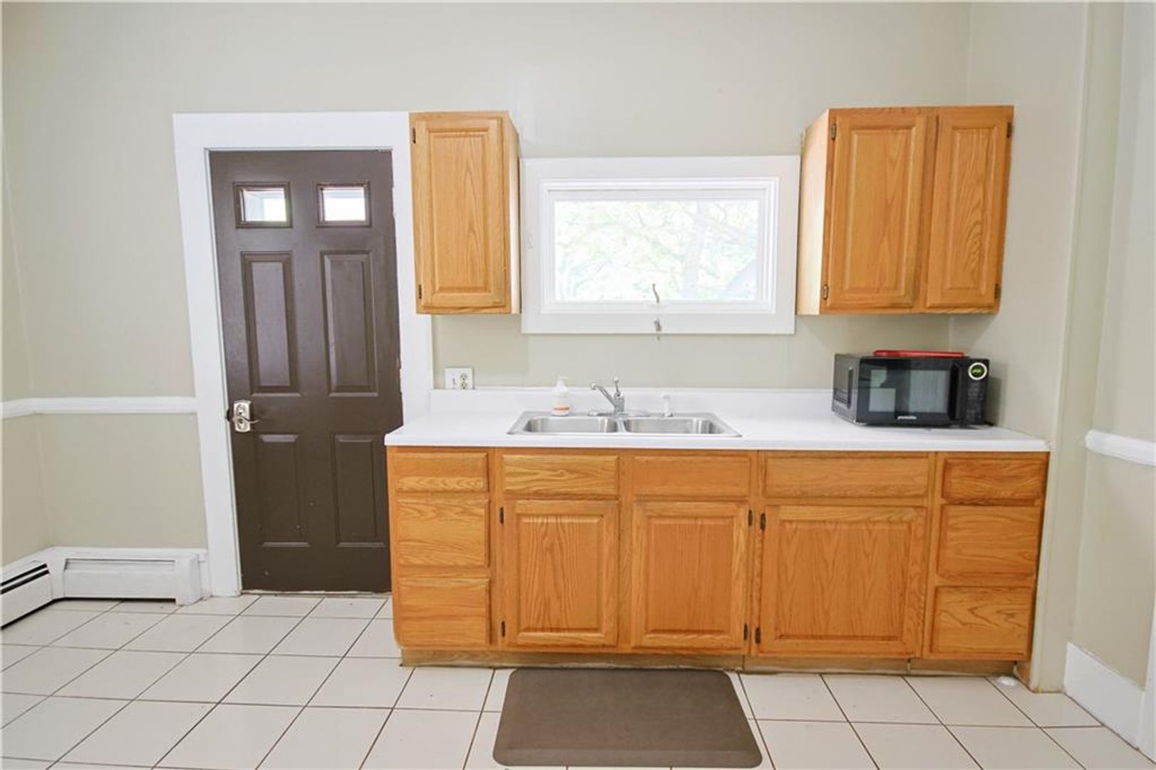 Rochester House: 126 Argyle St