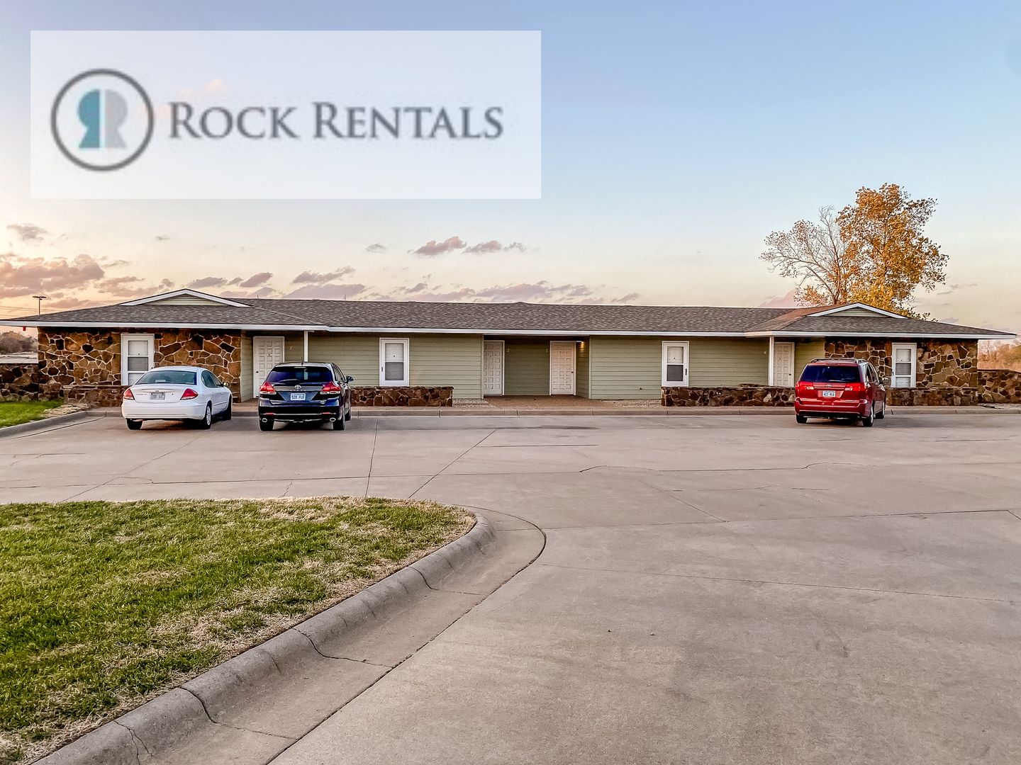 Hutchinson Apartment: 728 Crazy Horse Road