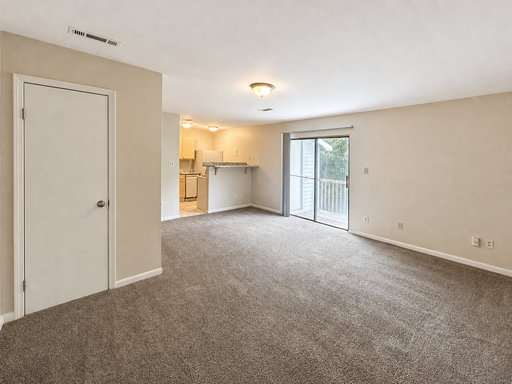 2 Bedroom Apartment for Rent! – photo 1