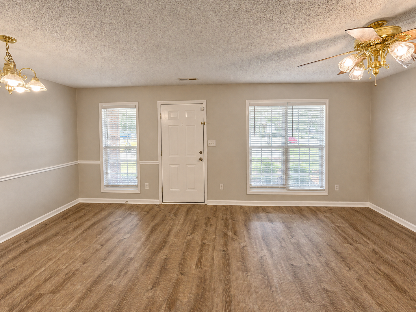 Madison Apartment: 122 Railroad Ridge Road