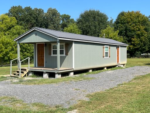 Country Tiny Home| Washer/Dryer + Lawn Care Included – photo 1