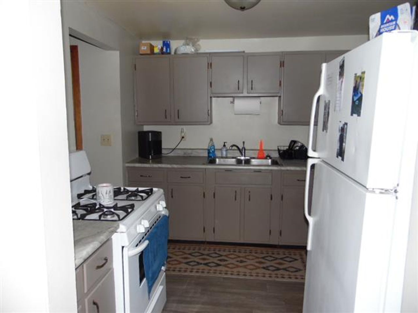 Menominee Apartment: 1300 8th St
