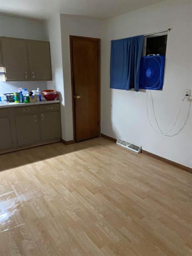 Menominee Apartment: 1007 41st Ave