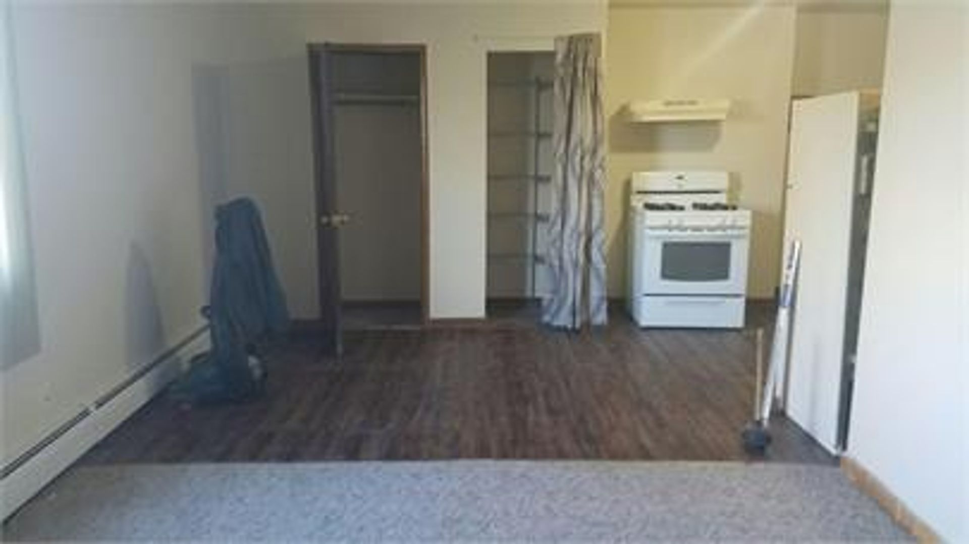 Menominee Apartment: 1005 41st Ave
