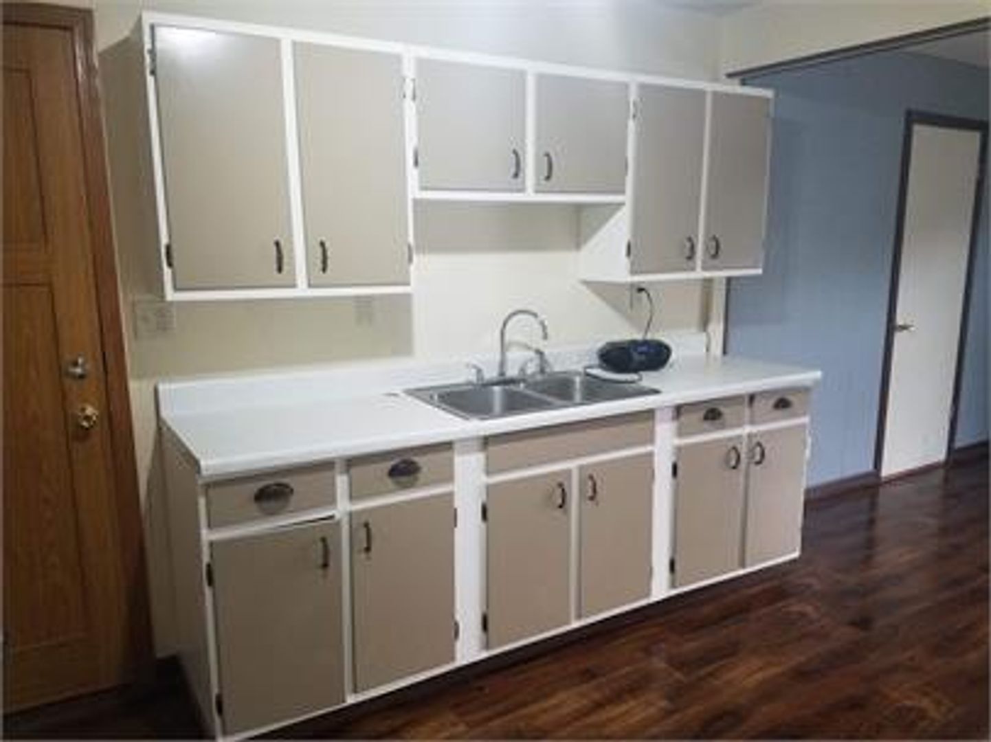 Menominee Apartment: 4035 10th St