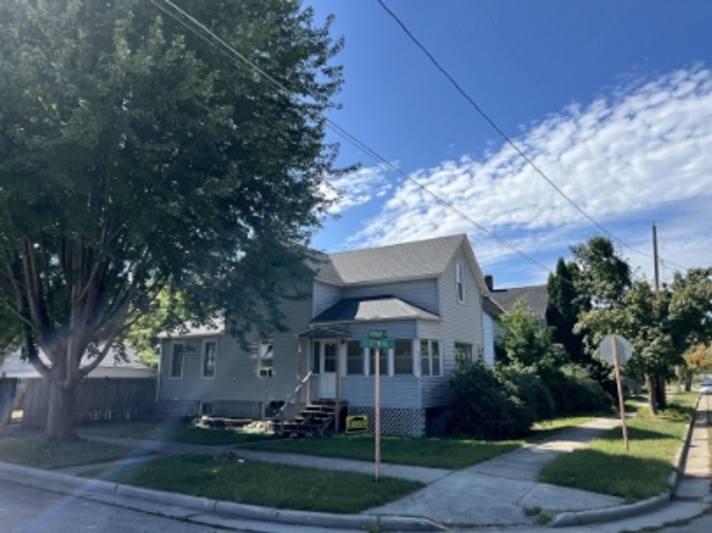 Marinette House: 2101 Thomas St