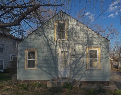 Cozy 4 Bedroom / 1 Bathroom For Rent – photo 1