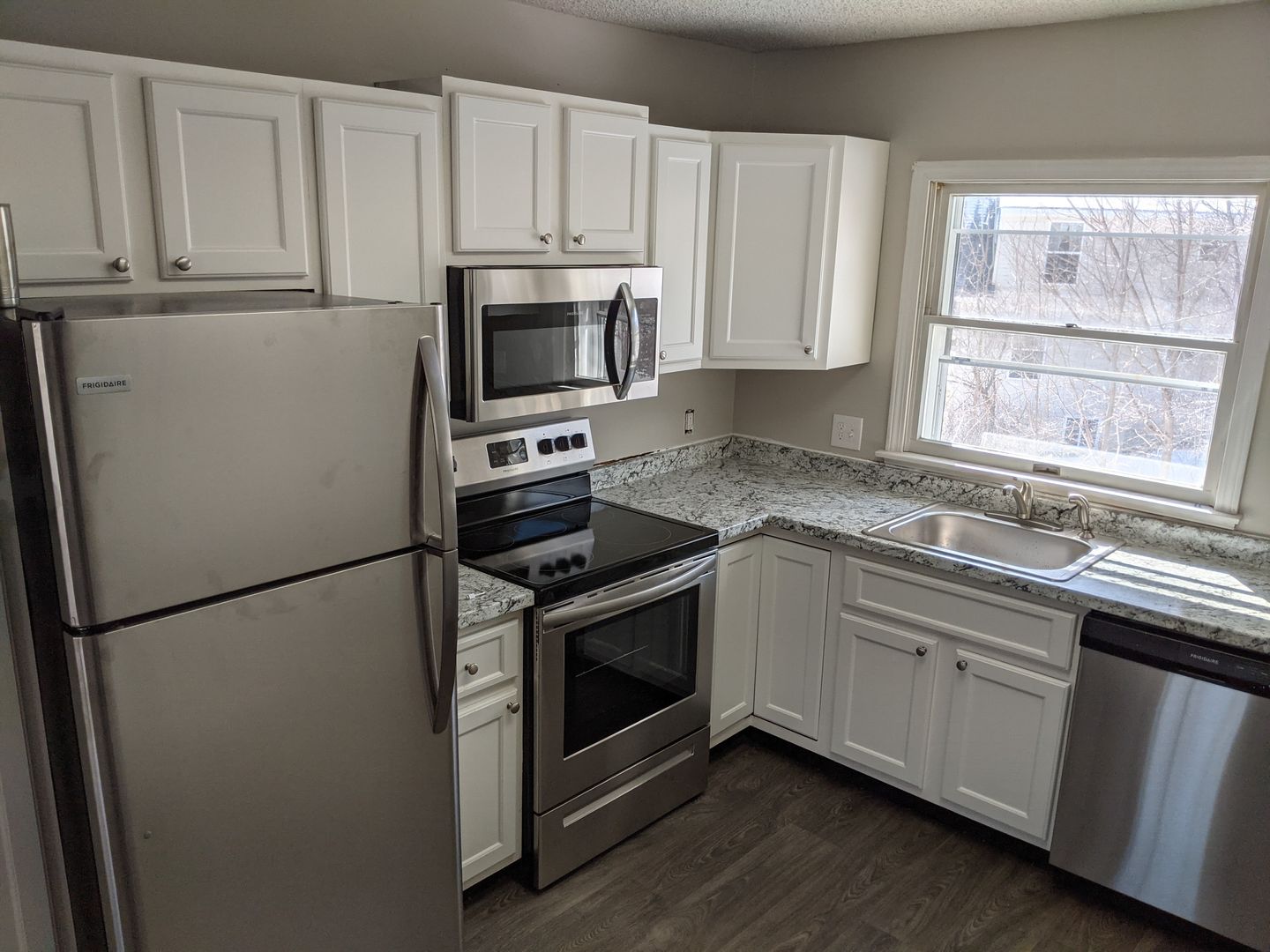 Rockland Apartment: 172 Camden St.