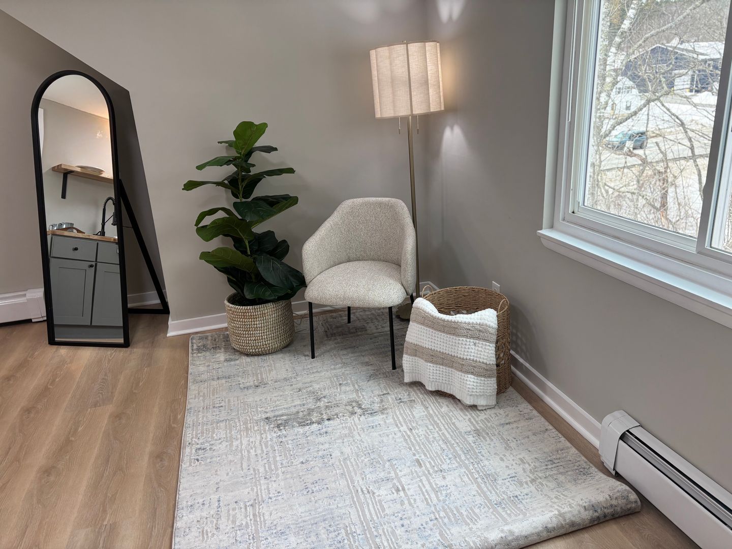 Rockport Apartment: 242 Commercial Street