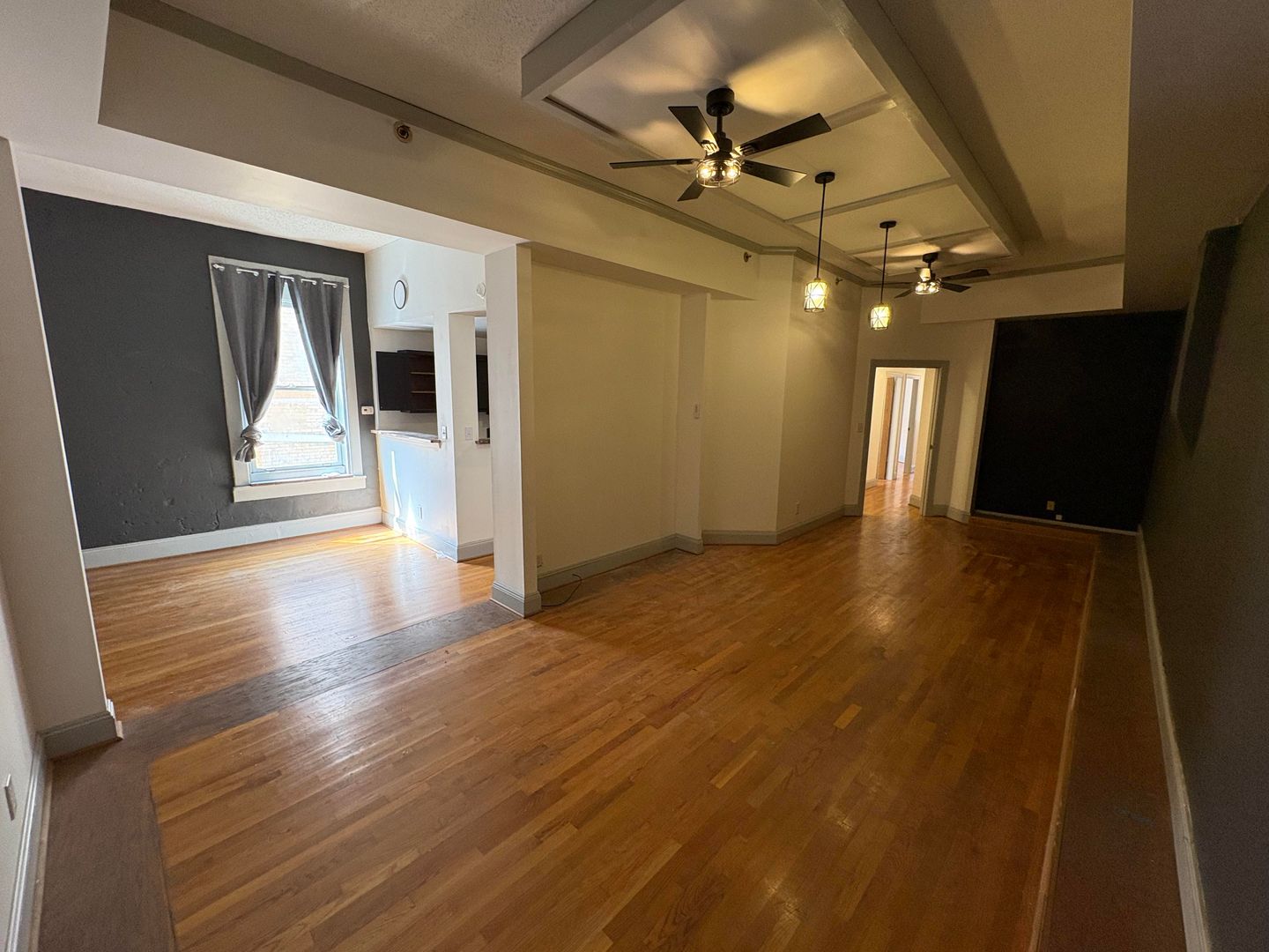 Knoxville Apartment: 110 W Summit Hill Dr.