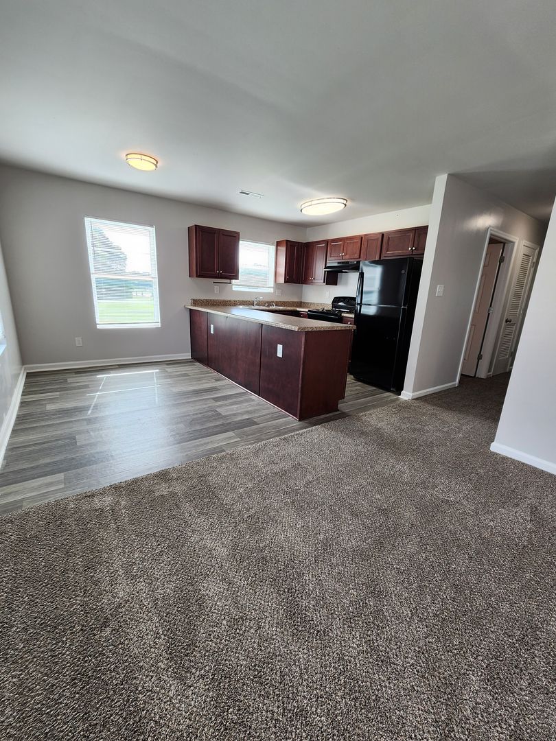 Decatur Apartment: 306 Courtney Drive SW