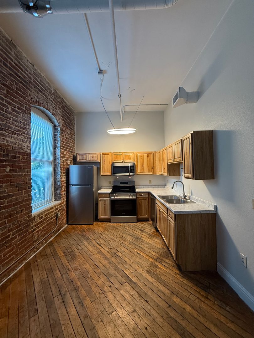 Danville Apartment: 601 Bridge Street