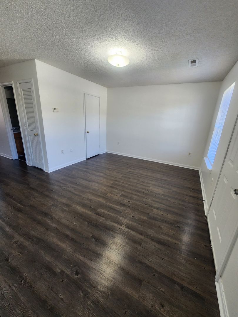 Huntsville Apartment: 2400 1st Street SW