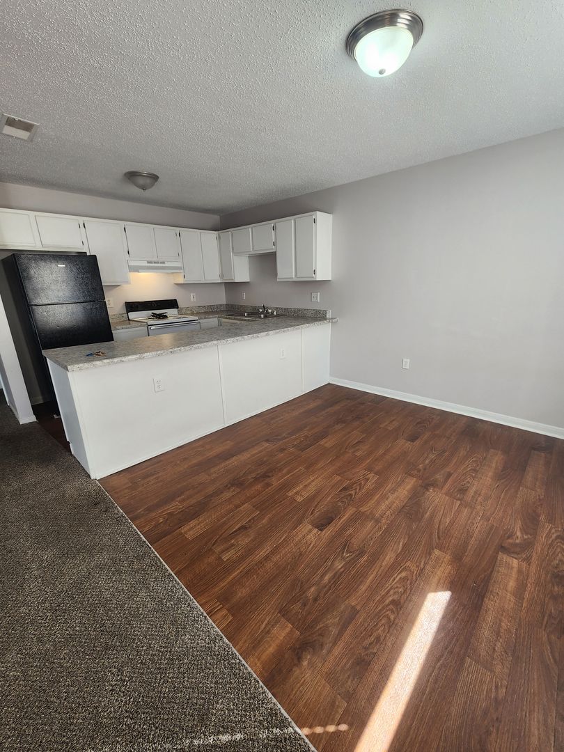 Decatur Apartment: 306 Courtney Drive SW