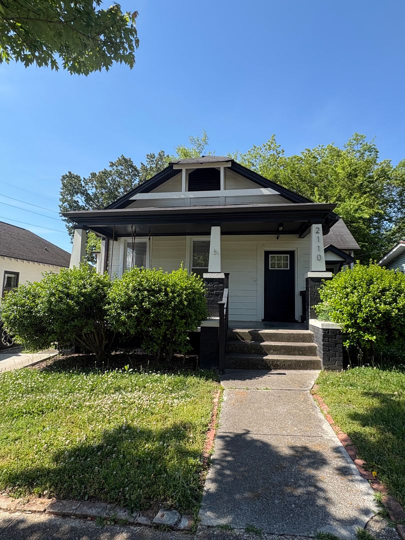 Chattanooga House: 2110 Vine Street