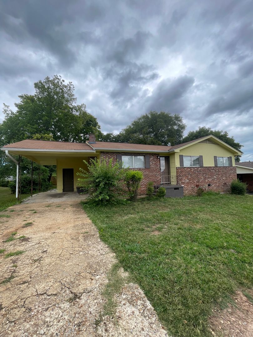 Chattanooga House: 6213 Stockton Drive