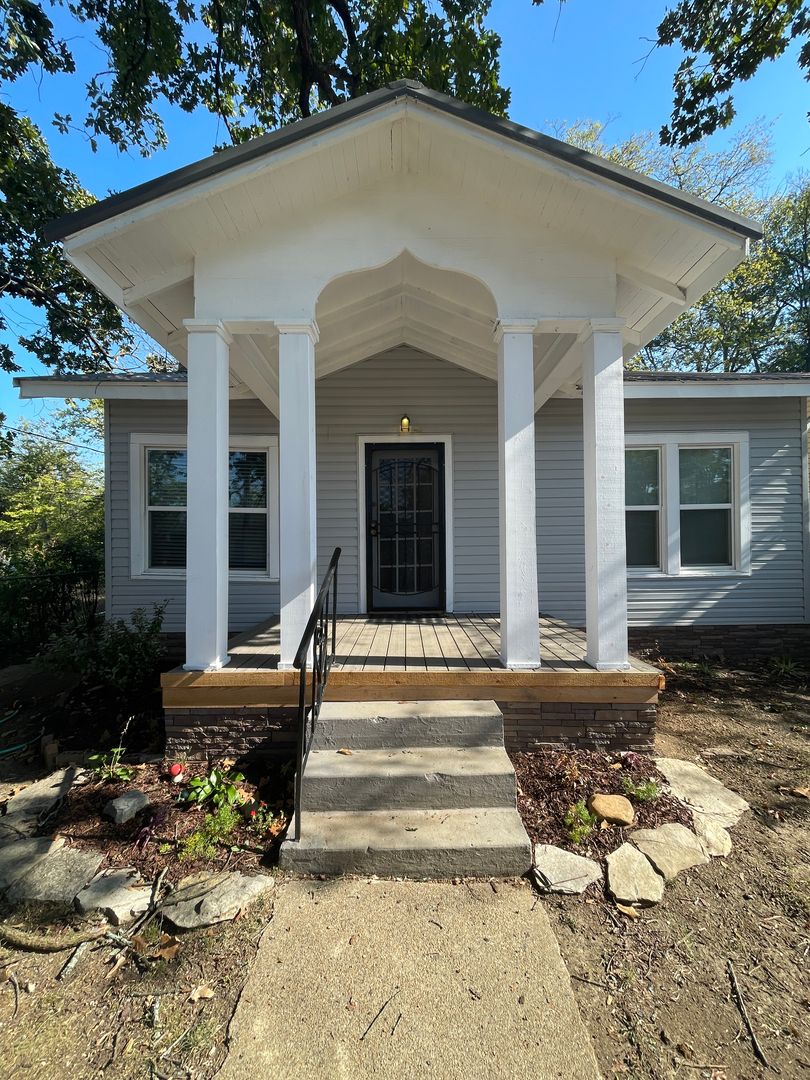 Chattanooga House: 2409 Kirby Ave