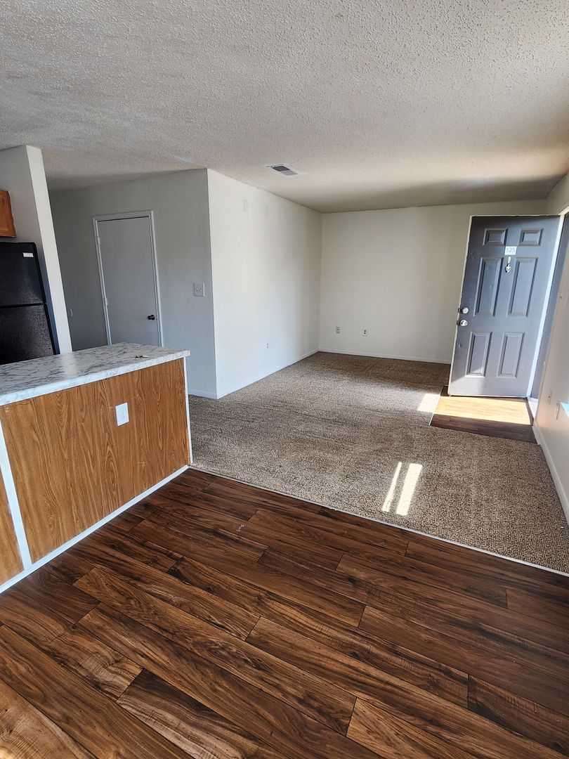 Decatur Apartment: 306 Courtney Drive SW