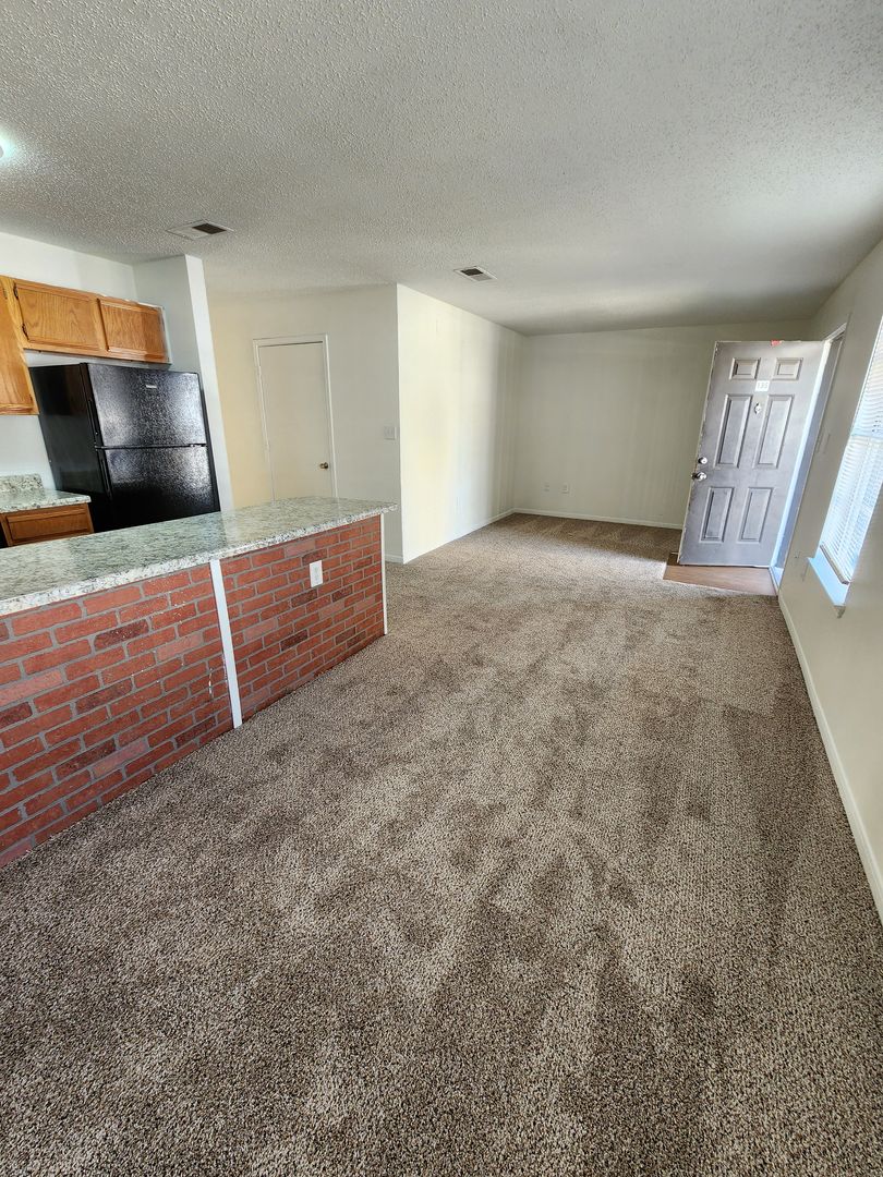 Decatur Apartment: 306 Courtney Drive SW