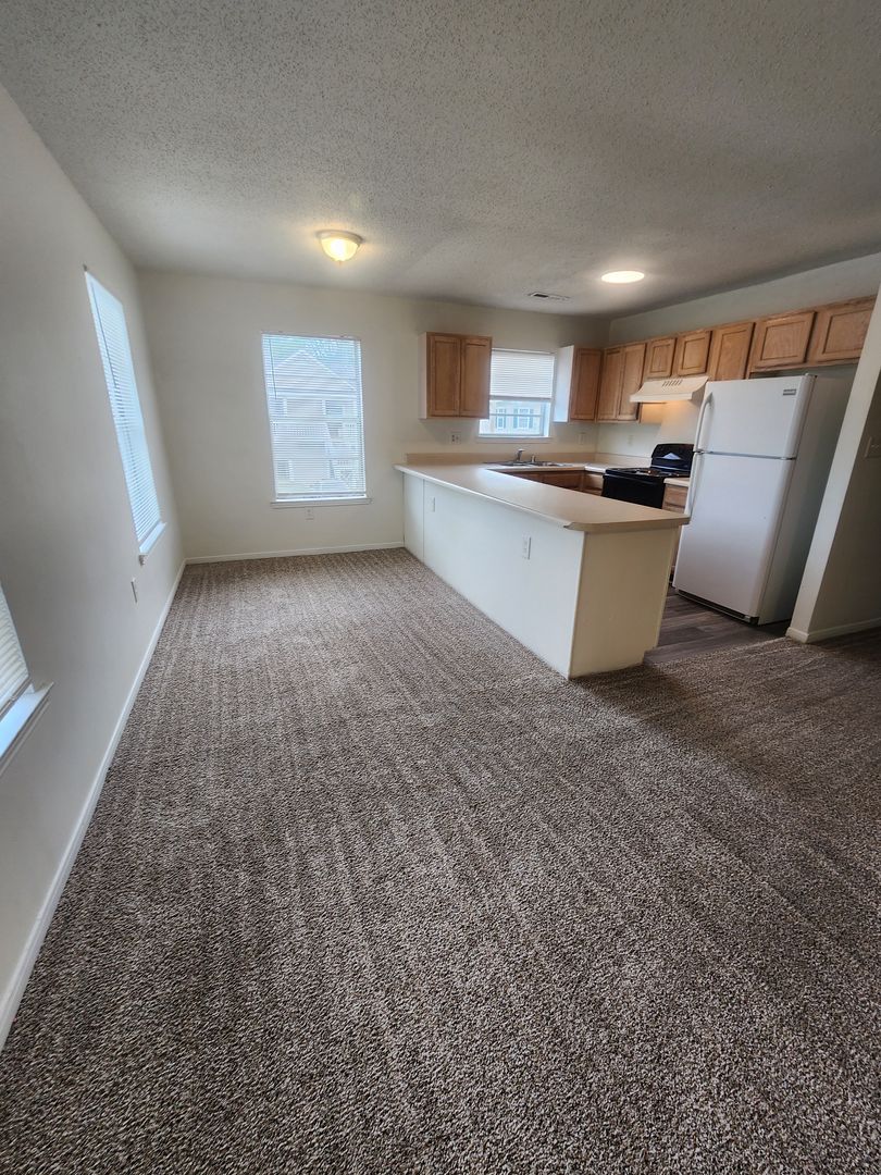 Decatur Apartment: 306 Courtney Drive SW