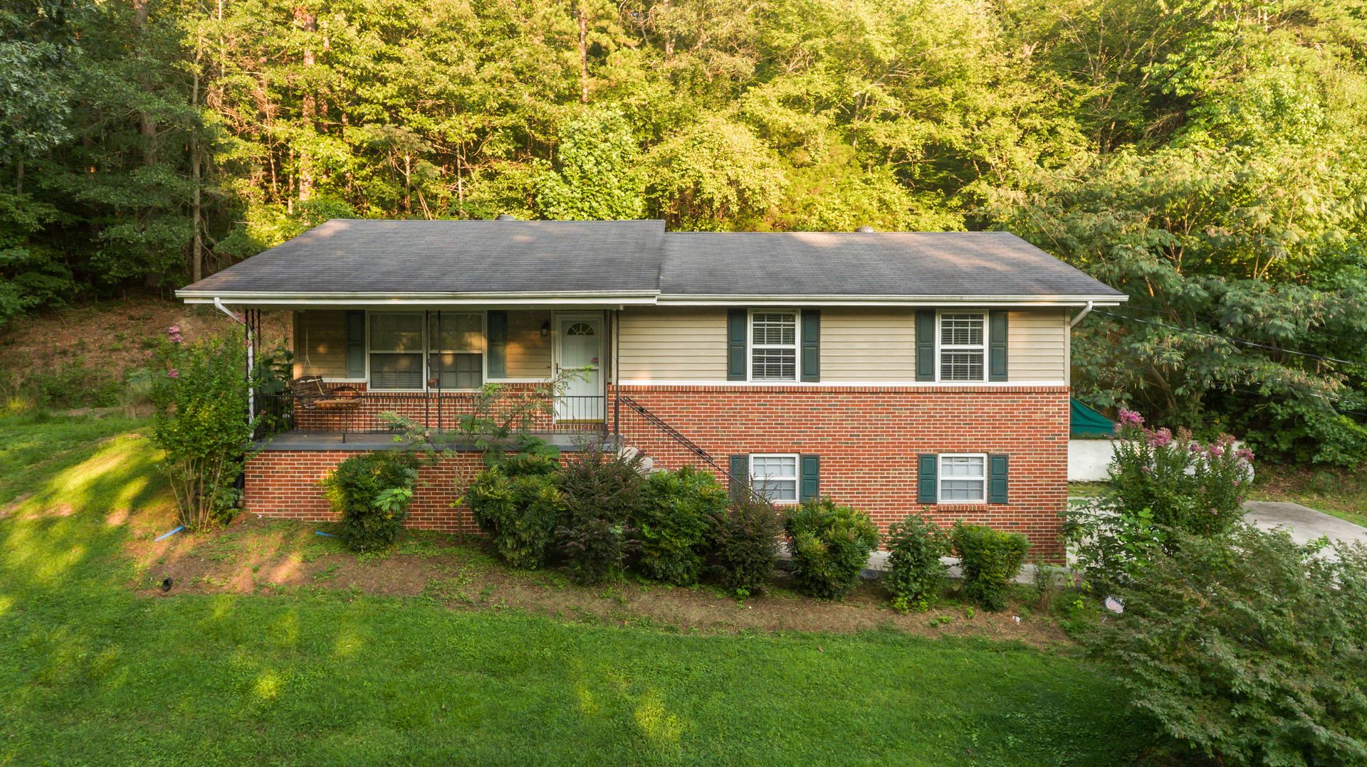 McDonald House: 148 Old Chattanooga Lane