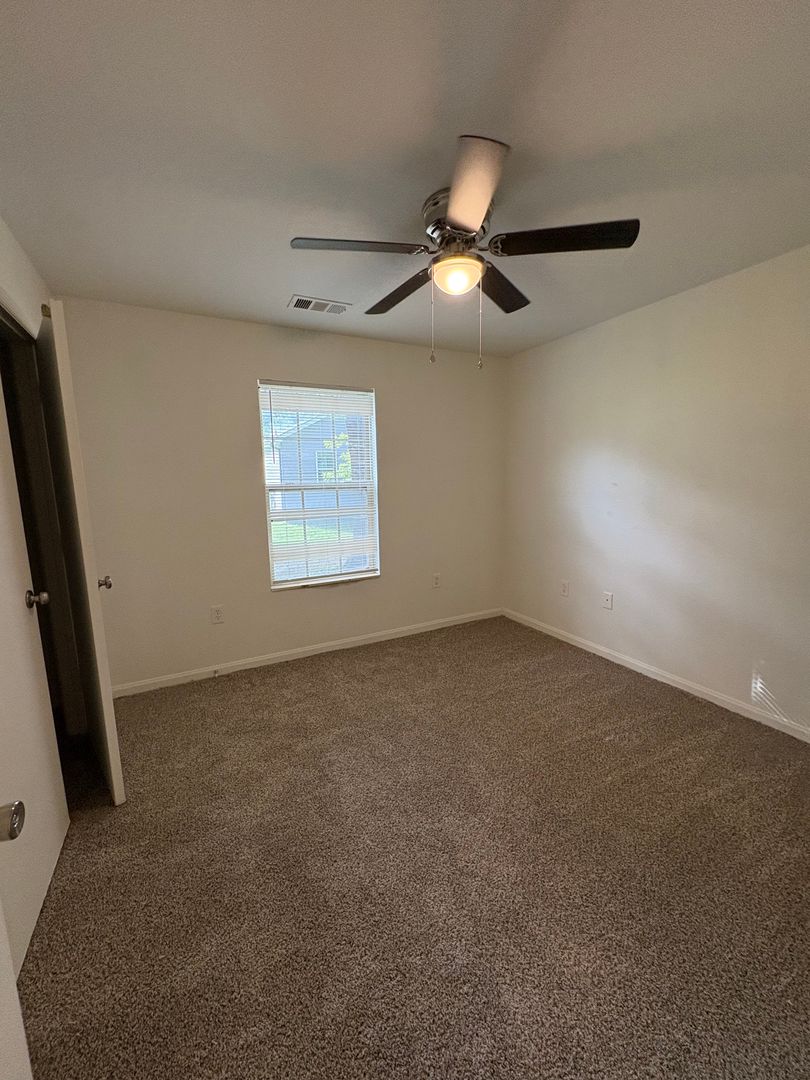 Chattanooga Apartment: 2001 S. Lyerly Street