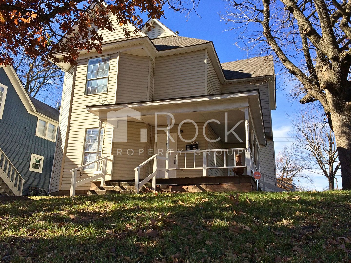 Shawnee Apartment: 328 N Philadelphia Ave