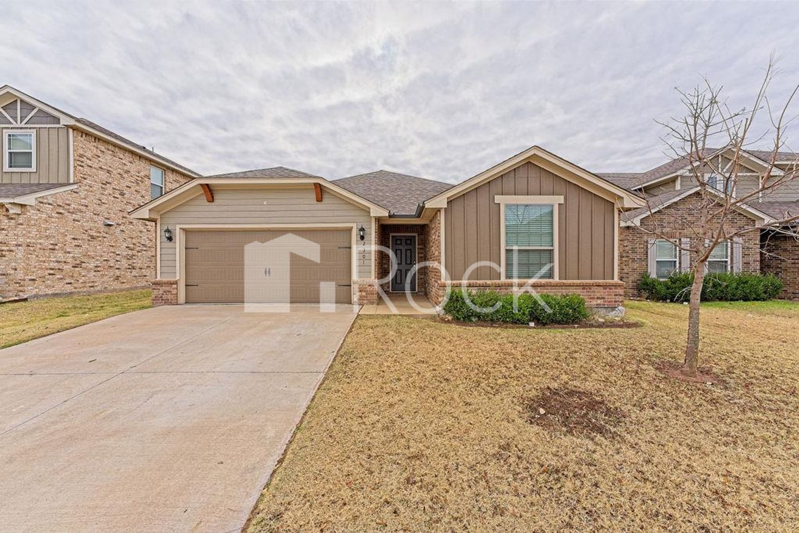El Reno House: 2301 Scarlet Ln