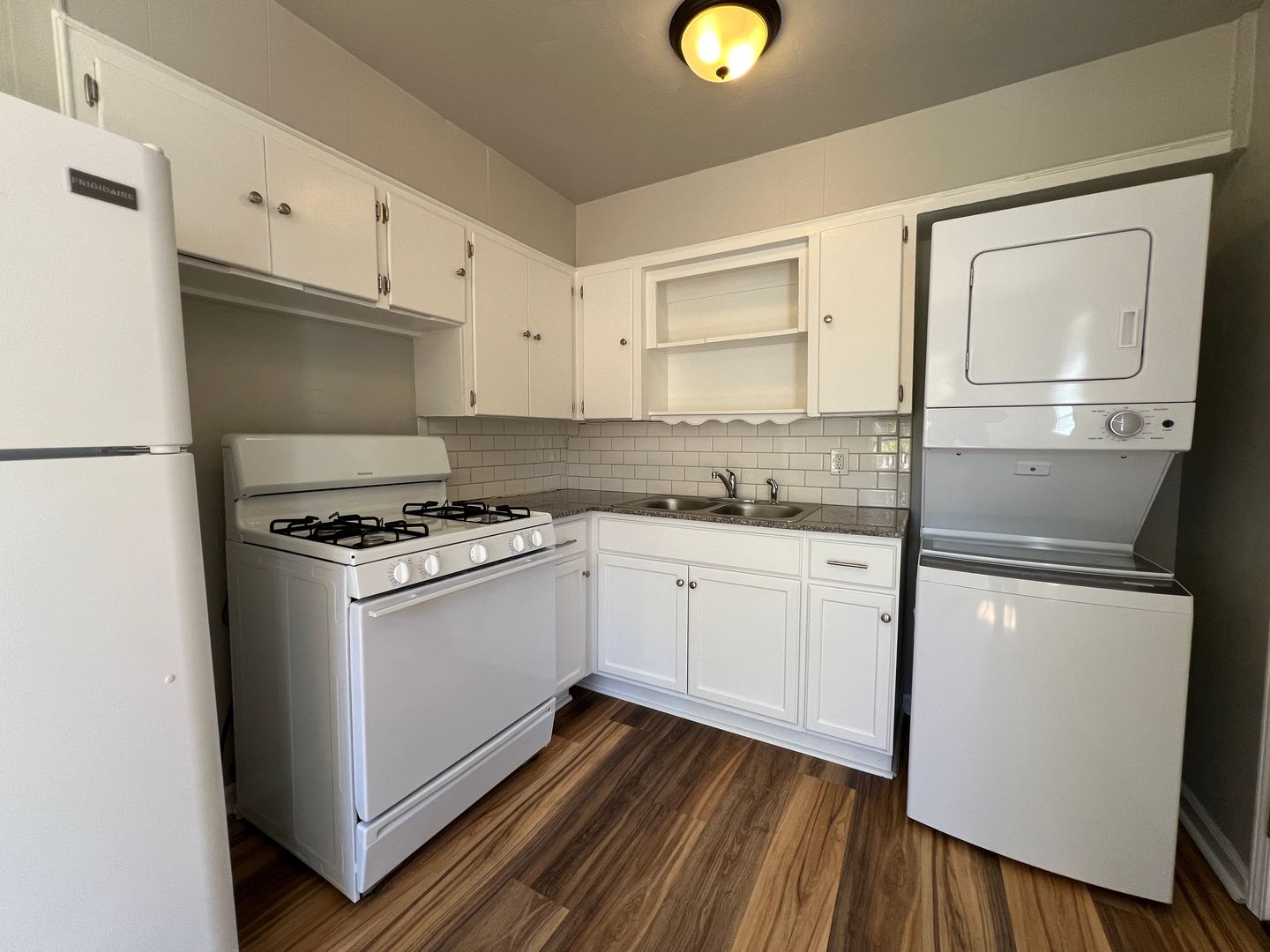 Midwest City House: 318 E Harmon Dr