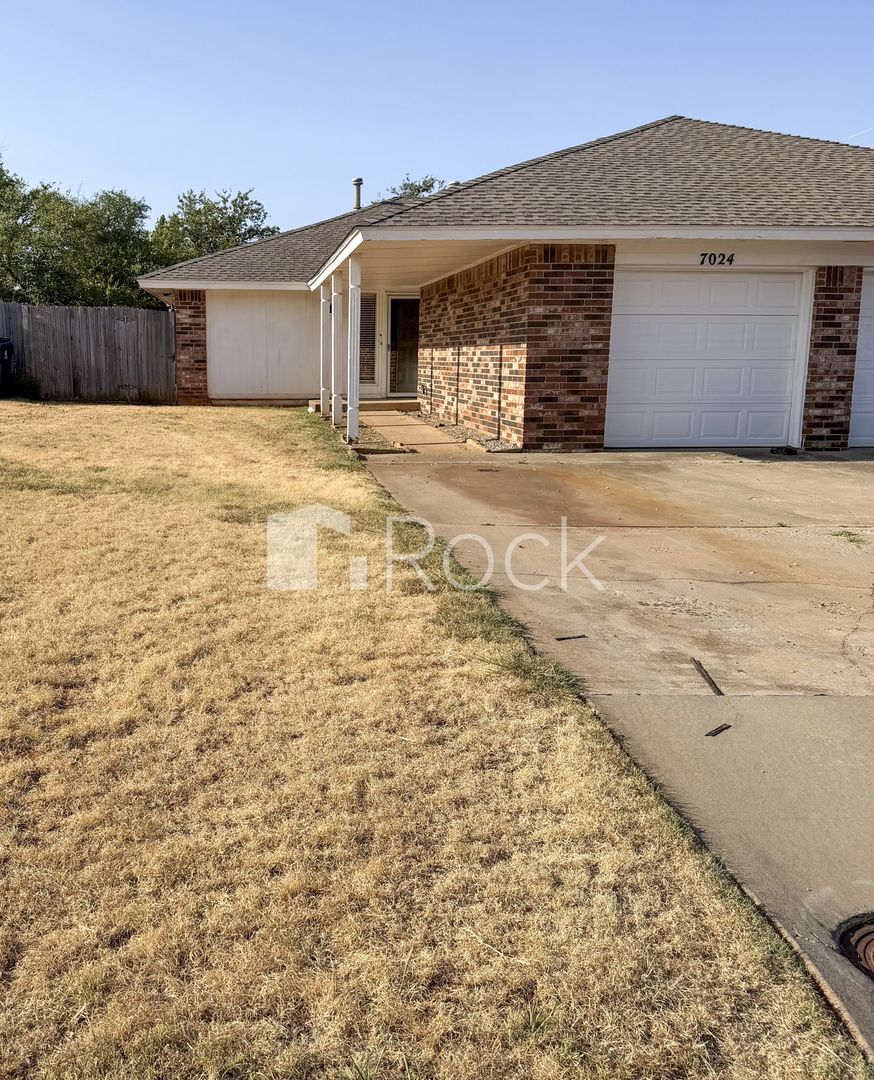 Oklahoma City Apartment: 7024 Woodlake Dr