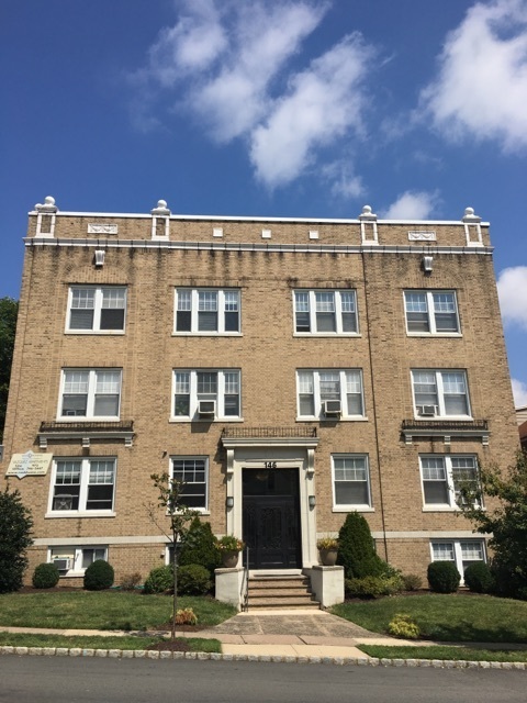 Montclair Apartment: 146 Walnut Street