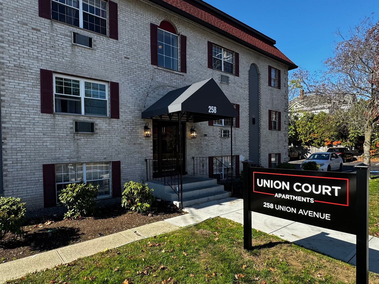 Framingham Apartment: 258-262 Union Avenue.