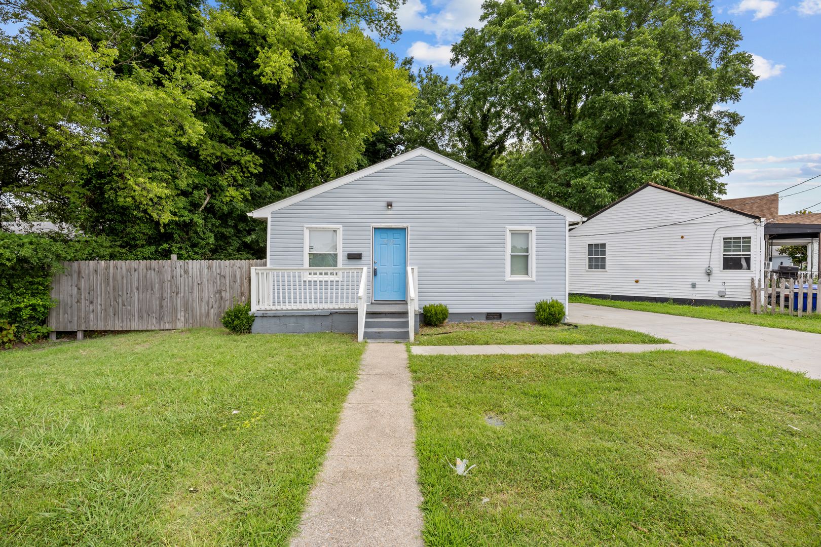 Portsmouth House: 2321 Columbus Avenue