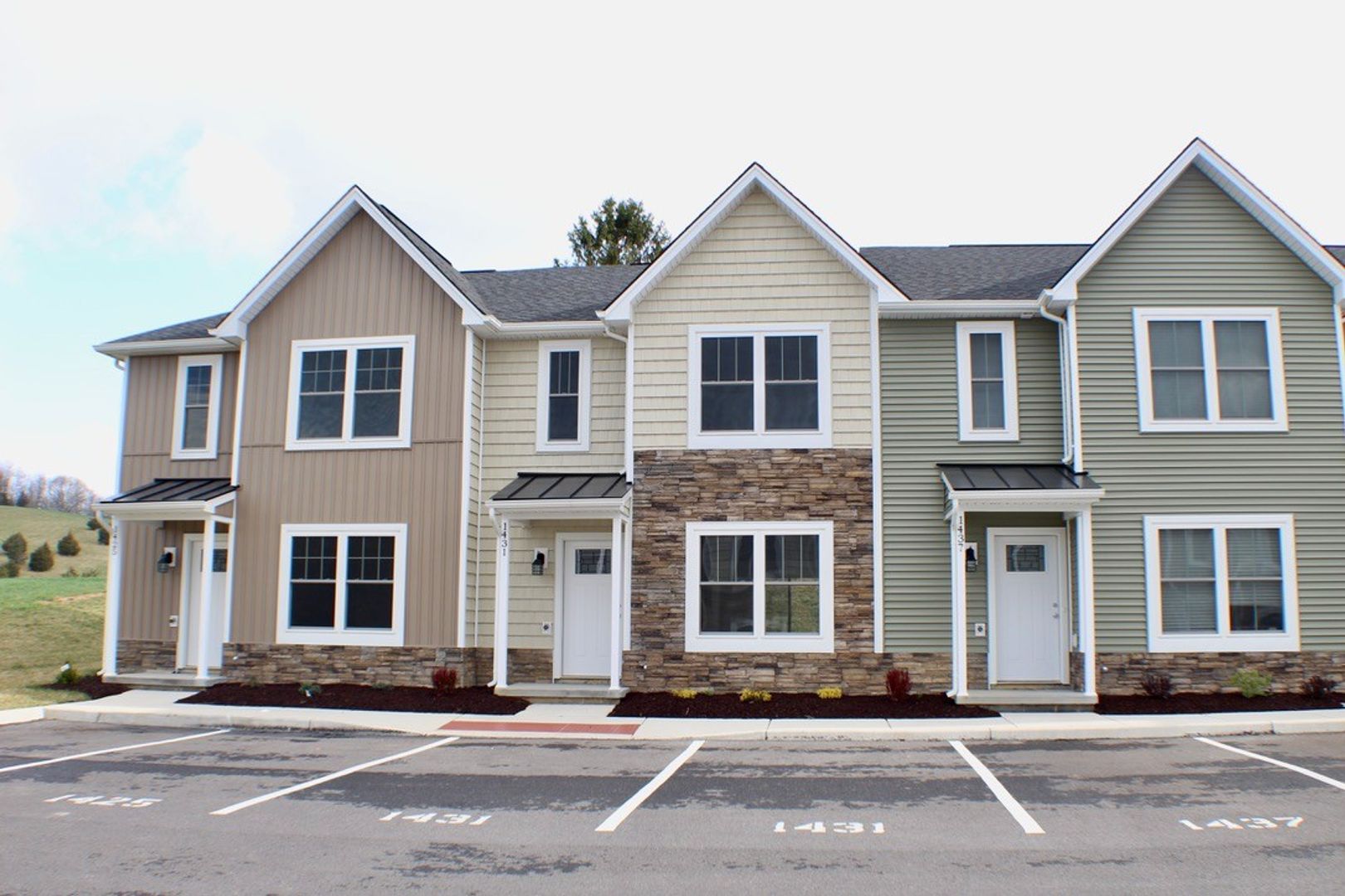 Rockingham House: 1431 Hornsby Avenue