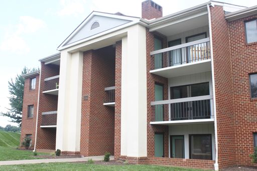 Madison Manor Condo for Rent with 3 Bedrooms and 2 Baths. New Kitchen! – photo 1